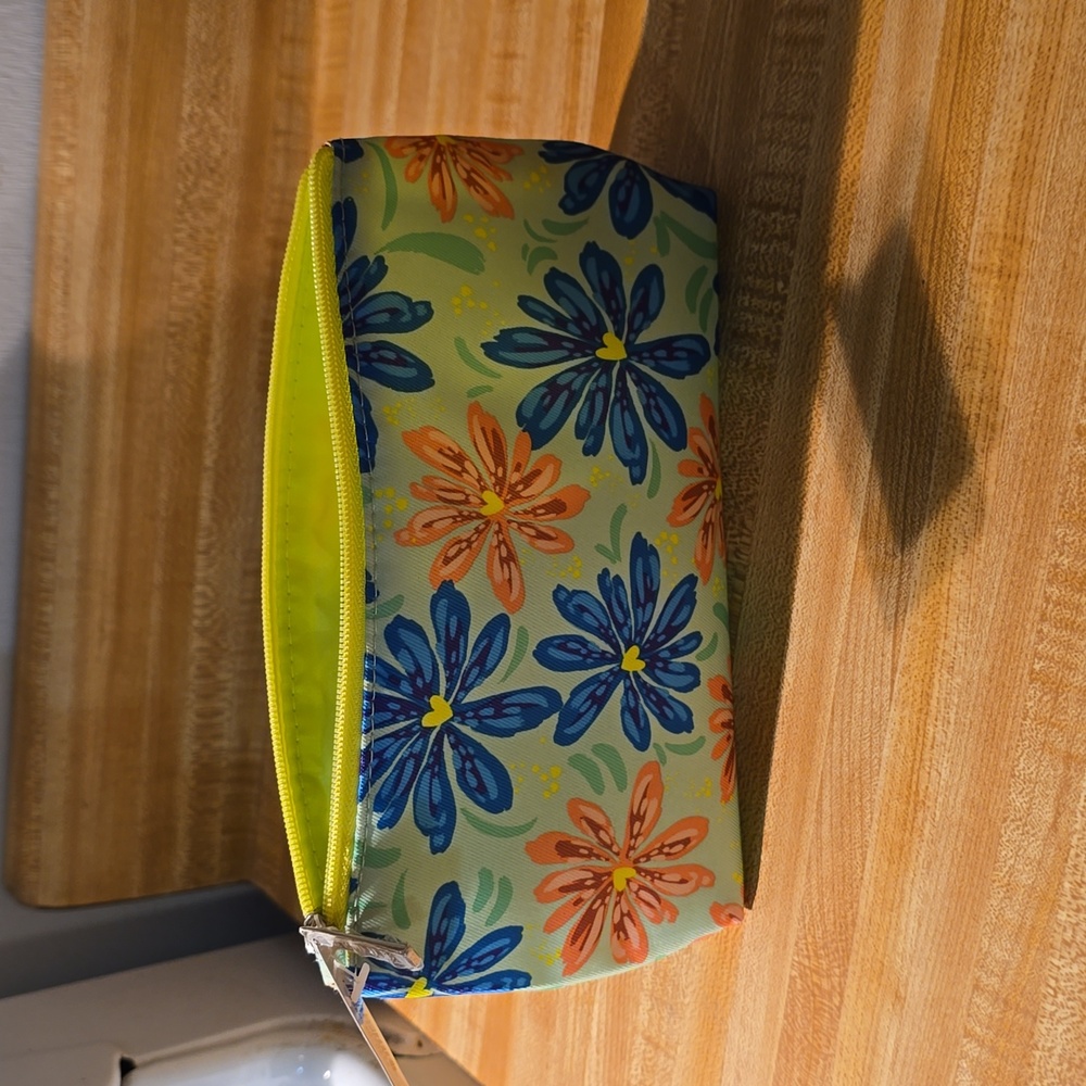 Clinique Cosmetic Makeup Pouch NWT Floral Print